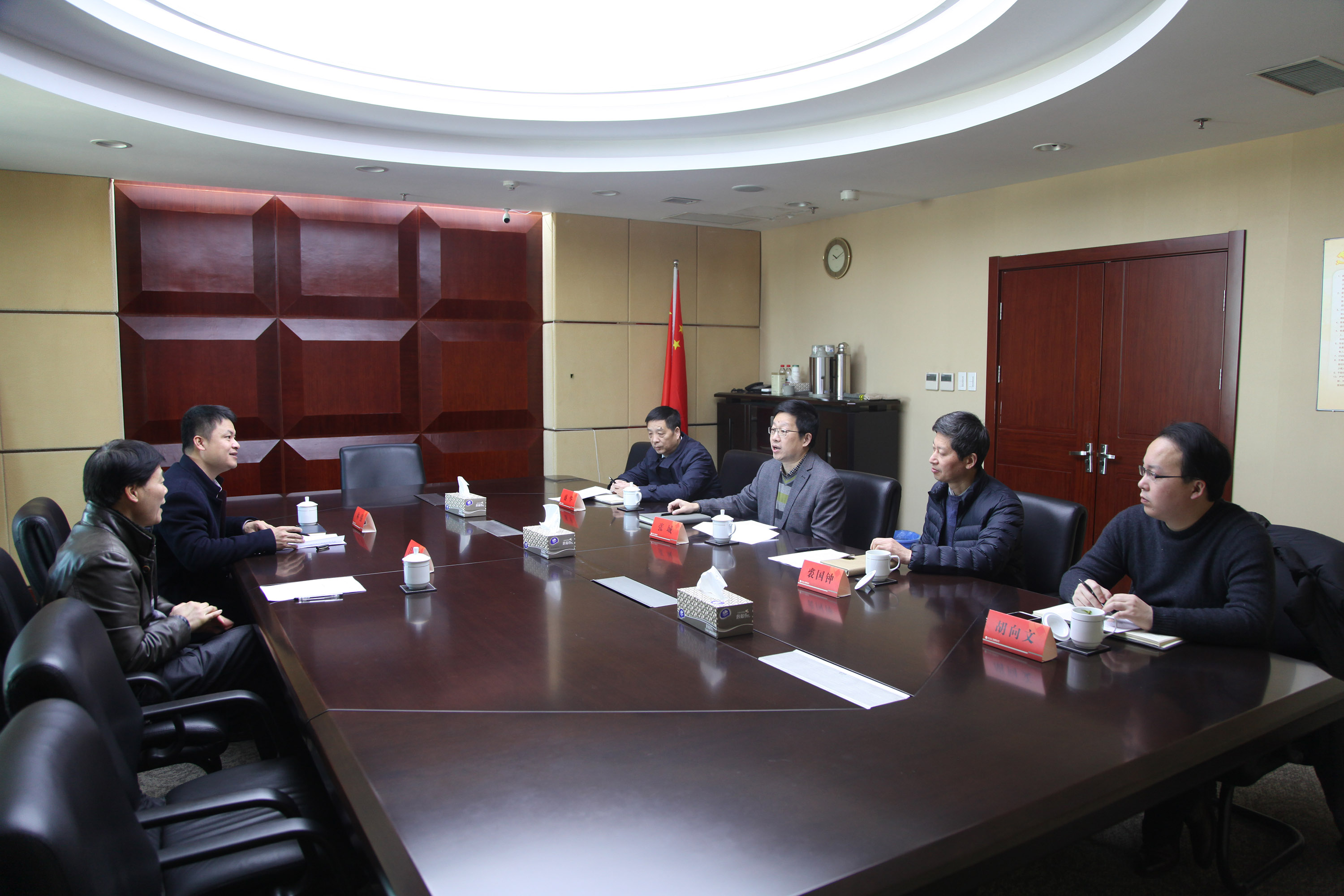 省部屬企事業(yè)工會主席呂美溪一行 調(diào)研指導集團公司工會工作