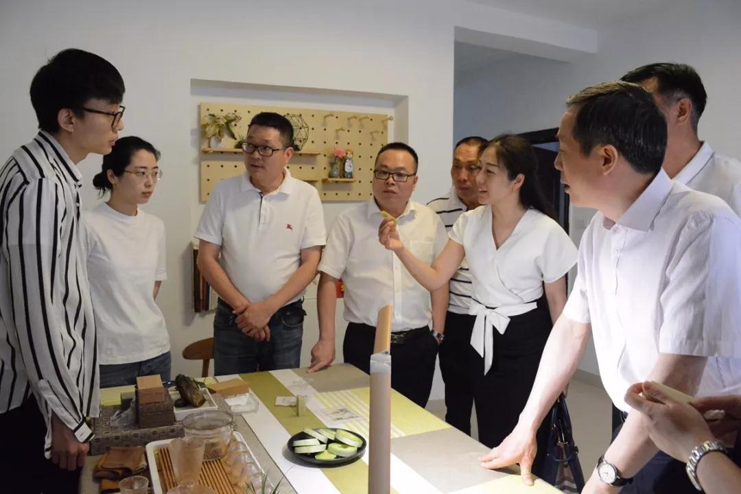 集團(tuán)公司黨委書(shū)記總經(jīng)理虞岳明一行赴青田考察石雕產(chǎn)業(yè)
