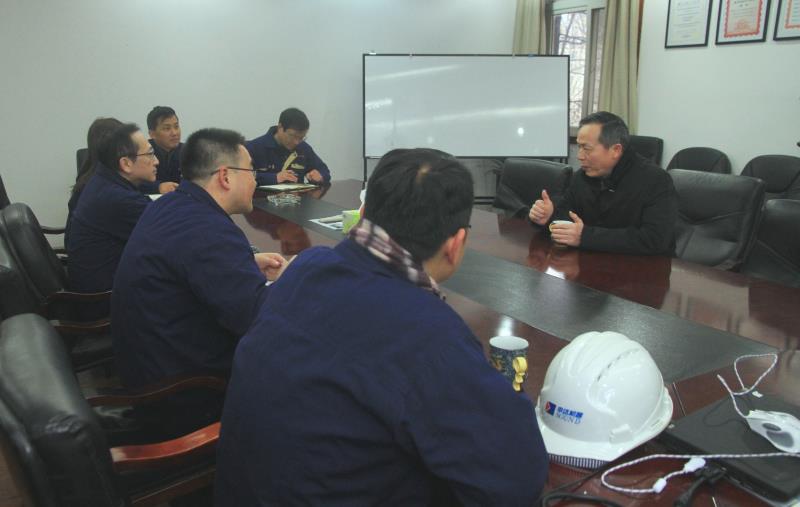 集團(tuán)公司黨委書記總經(jīng)理虞岳明一行來(lái)申達(dá)進(jìn)行新春慰問