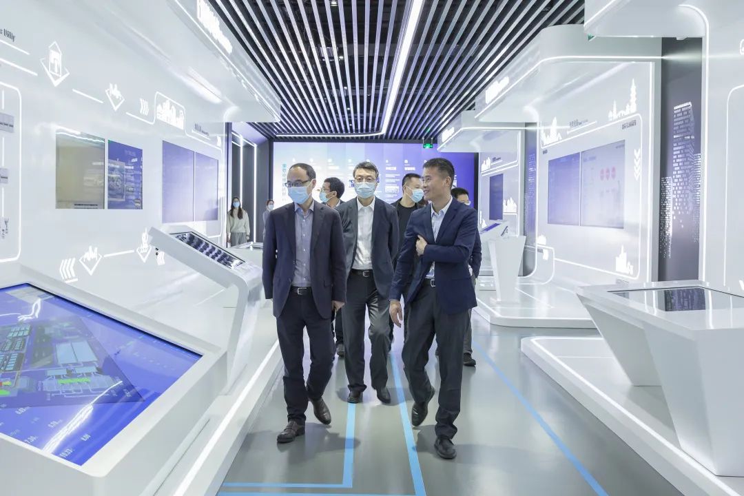 省國資委黨委委員、副主任姜揚劍赴省二輕集團參股中控信息考察指導