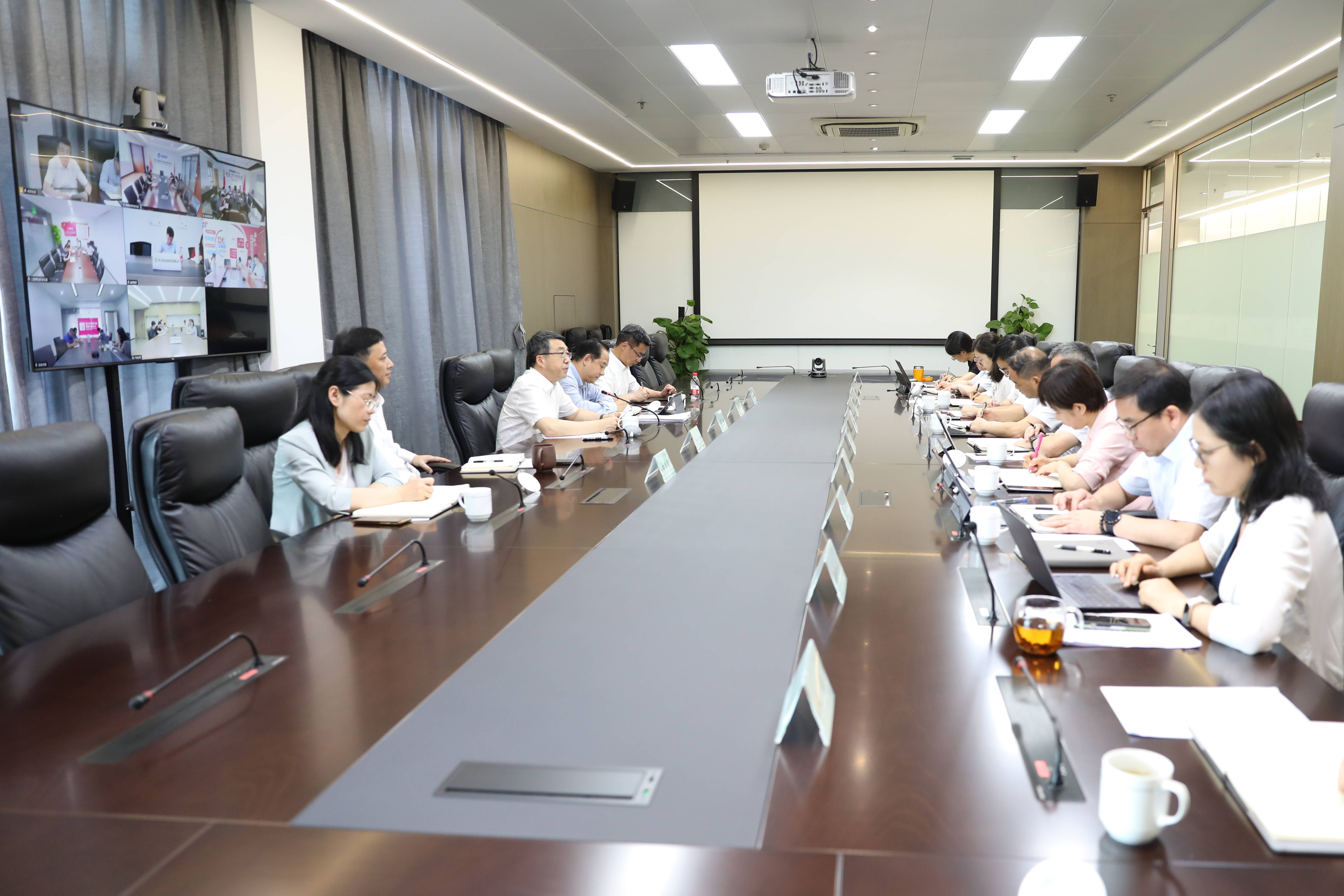 省二輕集團(tuán)召開5月經(jīng)營形勢分析會